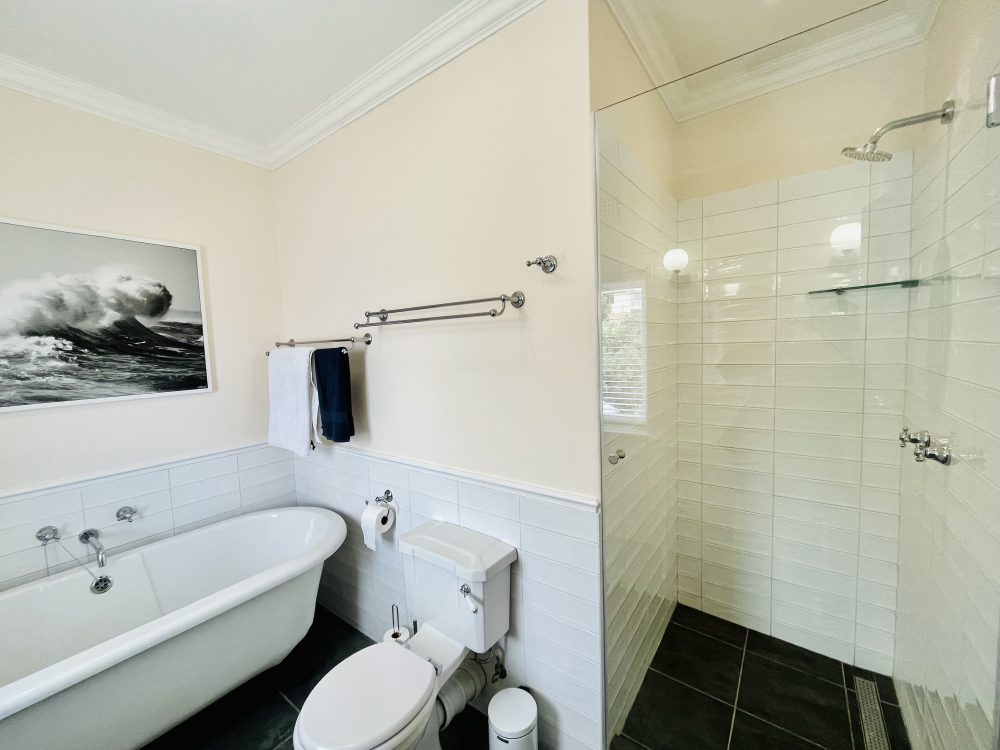 2 bath (3) Nyambe Bathroom